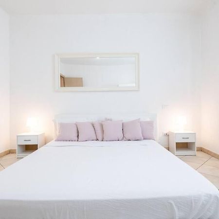 -Villa Emily- Parking, Garden & Wi-Fi ピサ エクステリア 写真